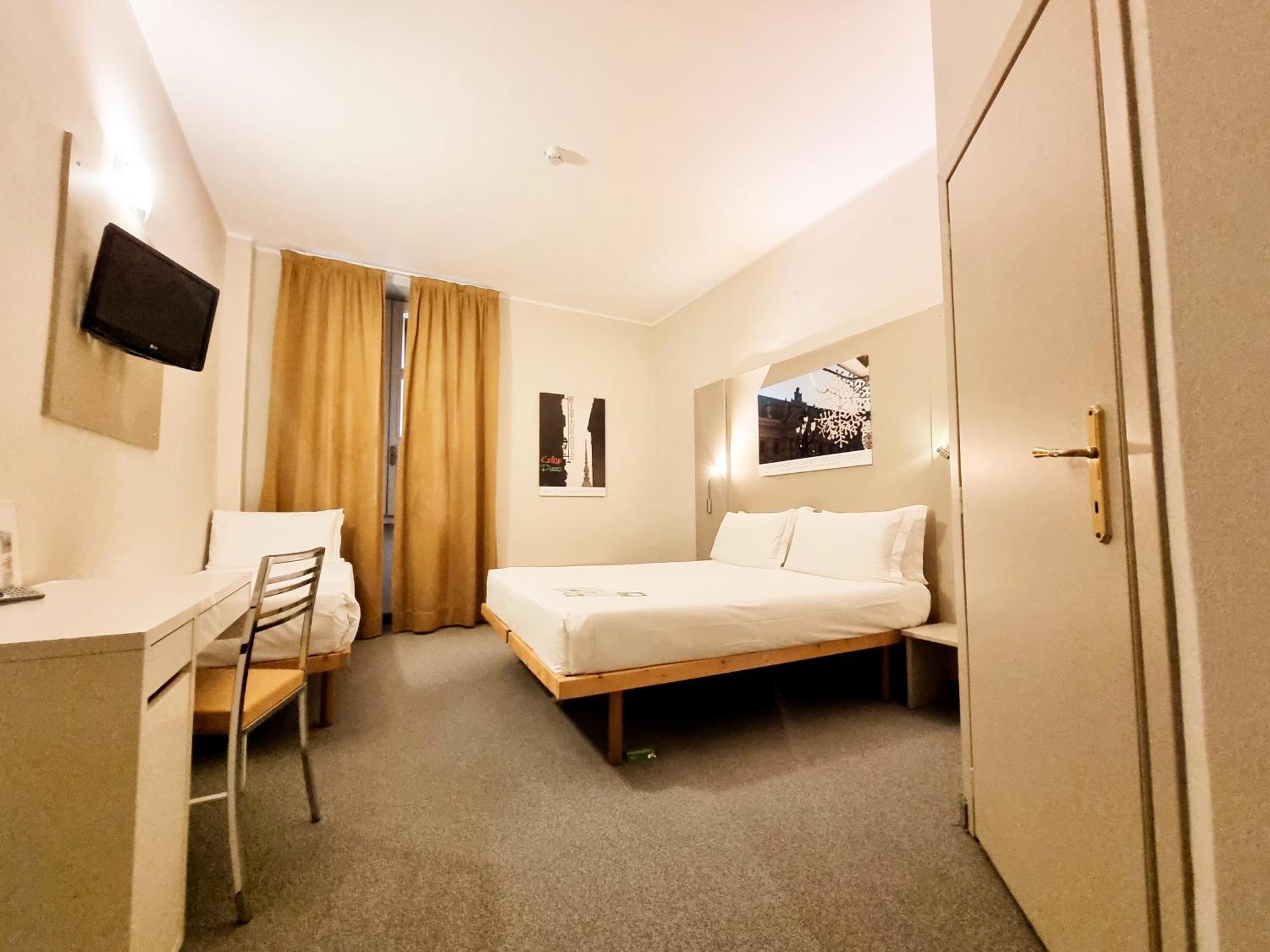 Green Class Hotel Astoria Turin Bilik gambar